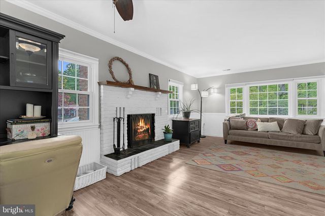 3037 PIKE DR, Riva, MD 21140