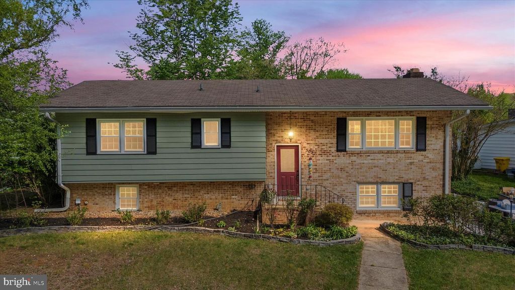 3037 PIKE DR, Riva, MD 21140