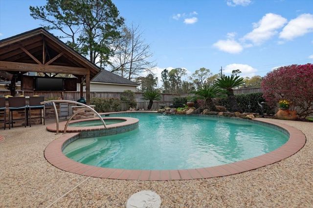 4710 Riverside Oaks Drive, Kingwood, TX 77345