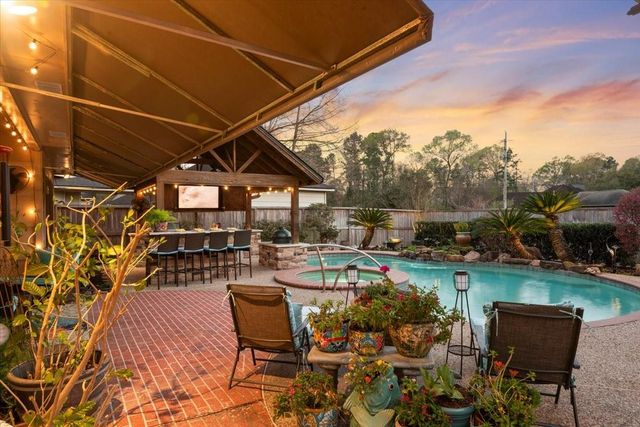 4710 Riverside Oaks Drive, Kingwood, TX 77345