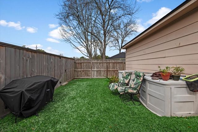 4710 Riverside Oaks Drive, Kingwood, TX 77345