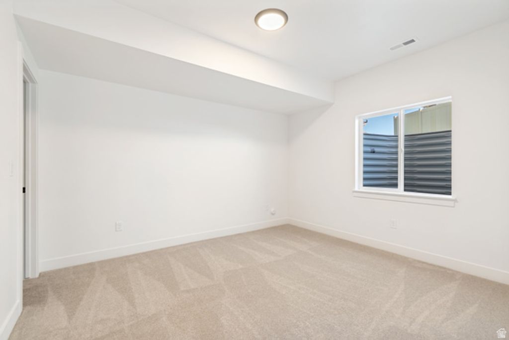 Image 37 of property listing at 1351 E MAPLE CIR, Santaquin, UT 84655