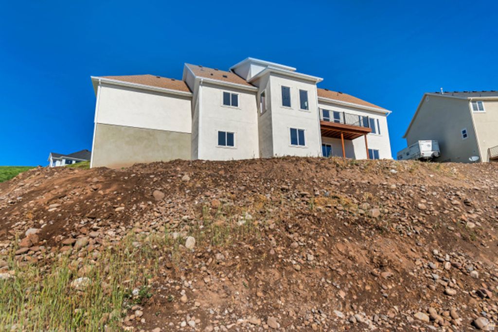 Image 40 of property listing at 1351 E MAPLE CIR, Santaquin, UT 84655