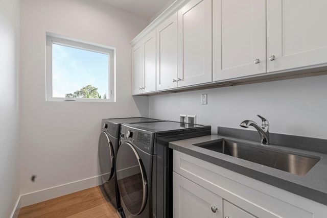 1460 Kentfield Avenue, Redwood City, CA 94061