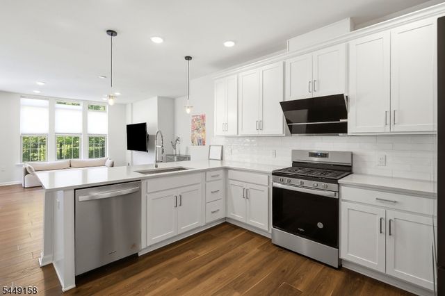 1015 Station Rd, Somerville Boro, NJ 08876