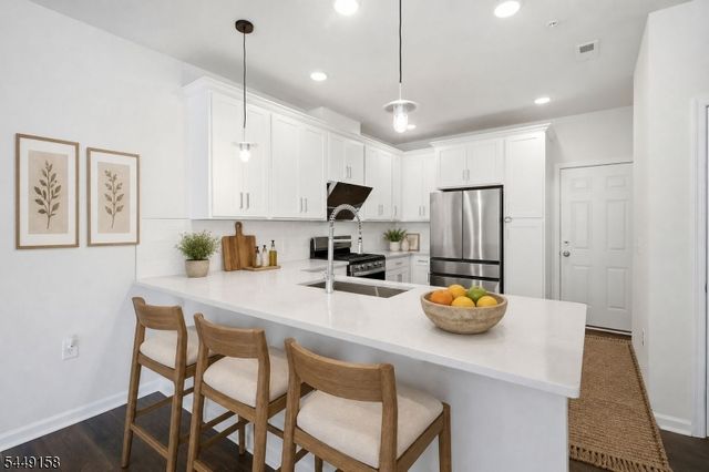 1015 Station Rd, Somerville Boro, NJ 08876