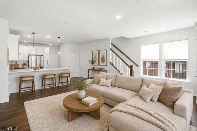 1015 Station Rd, Somerville Boro, NJ 08876