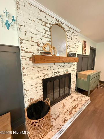 102 E Baywood Lane, Greenville, NC 27834