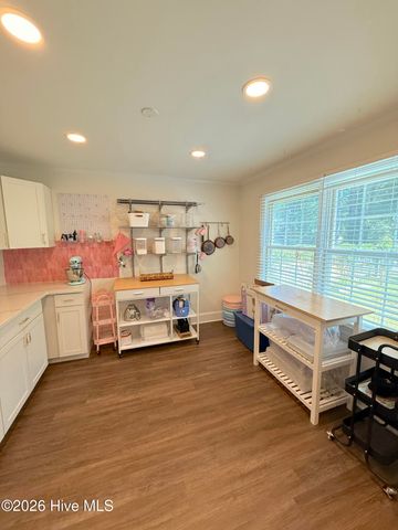 102 E Baywood Lane, Greenville, NC 27834