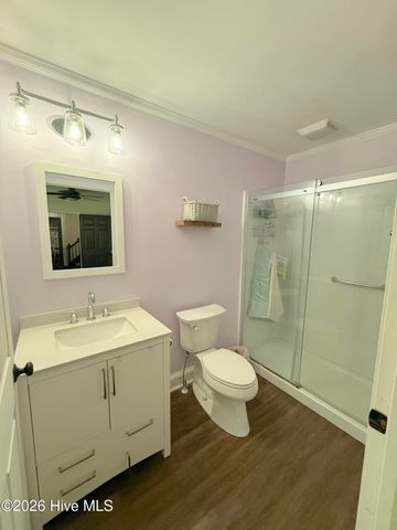 102 E Baywood Lane, Greenville, NC 27834