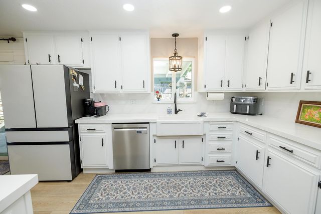 20292 Coral Cir, Hilmar, CA 95324