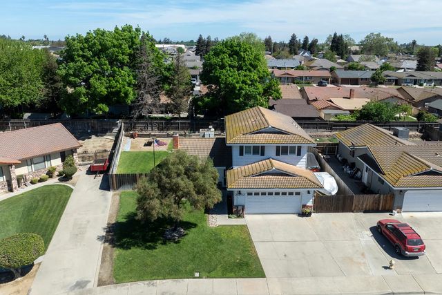 20292 Coral Cir, Hilmar, CA 95324