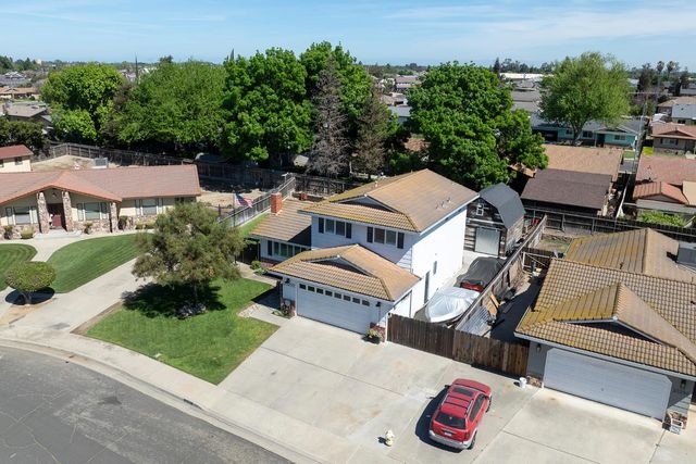 20292 Coral Cir, Hilmar, CA 95324