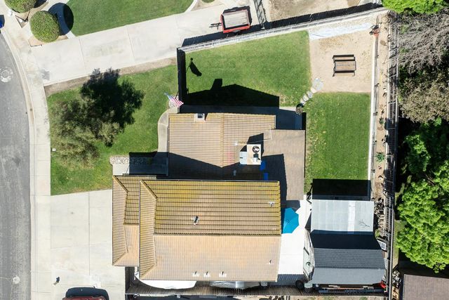 20292 Coral Cir, Hilmar, CA 95324