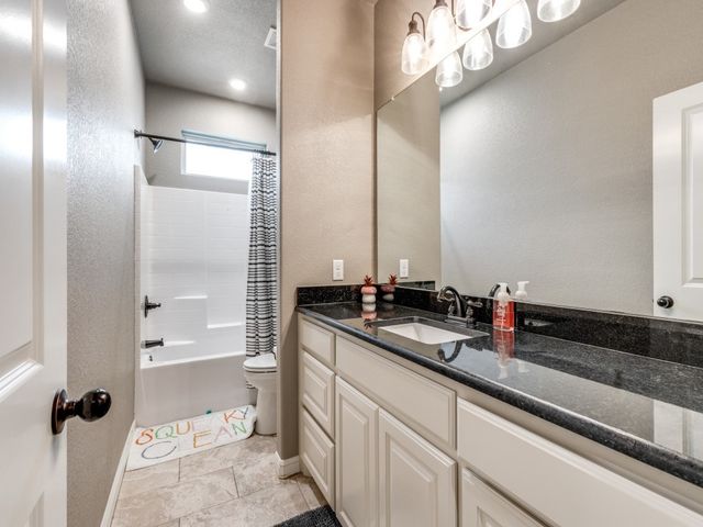 815 County Road 3355, Paradise, TX 76073