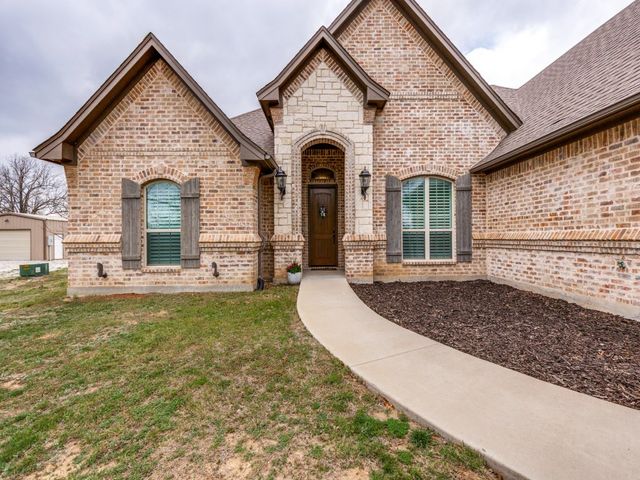 815 County Road 3355, Paradise, TX 76073