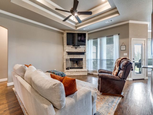 815 County Road 3355, Paradise, TX 76073