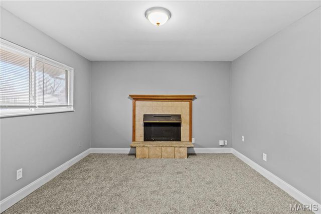 2265 Grants Parkway, Florissant, MO 63031