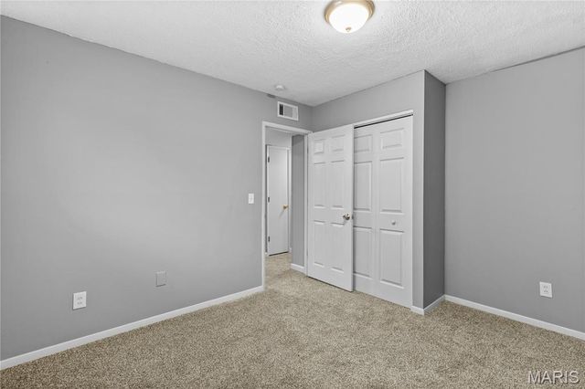 2265 Grants Parkway, Florissant, MO 63031