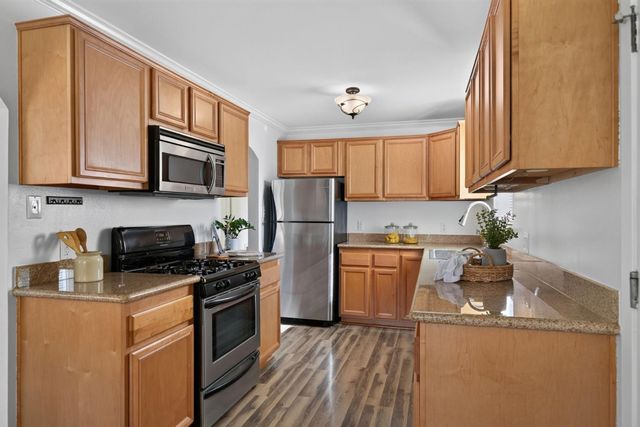 8775 Sunset Ave, Fair Oaks, CA 95628