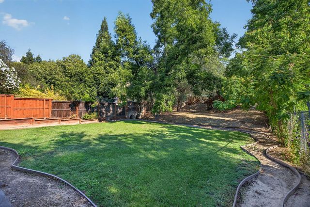 8775 Sunset Ave, Fair Oaks, CA 95628