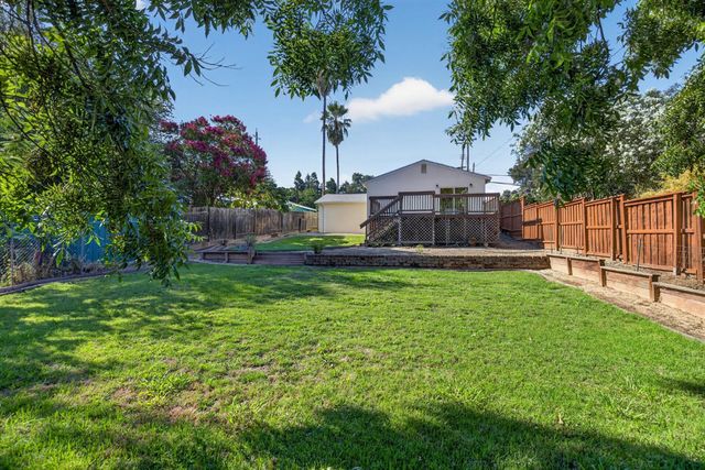 8775 Sunset Ave, Fair Oaks, CA 95628