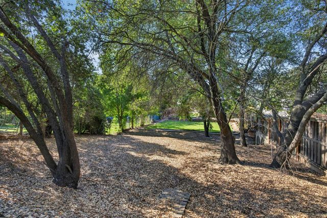 8775 Sunset Ave, Fair Oaks, CA 95628