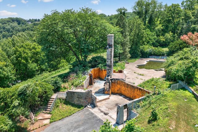 4956 CHESTNUT RD, Center Valley, PA 18034