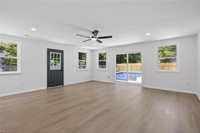 4575 Hialeah DR, Virginia Beach, VA 23464