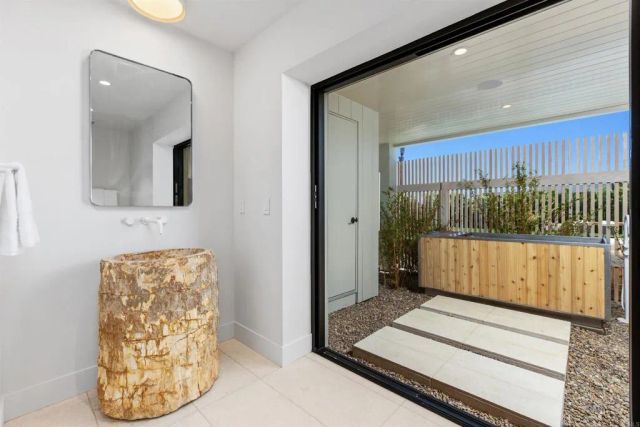 1506 Summit Ave, Cardiff By The Sea, CA 92007