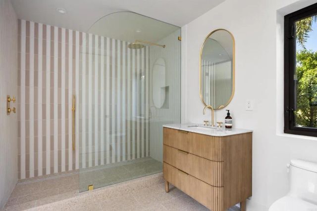 1506 Summit Ave, Cardiff By The Sea, CA 92007