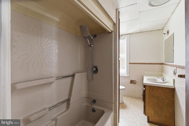 600 FARNSWORTH AVENUE, Bordentown, NJ 08505