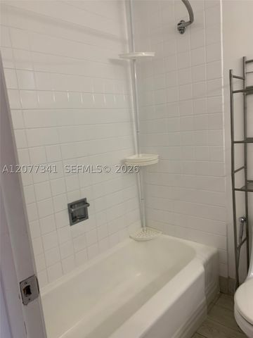 664 Bird Rd Rear, Coral Gables, FL 33146