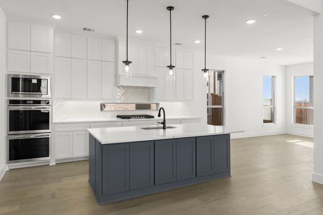 713 Valley Pines Drive, Anna, TX 75409