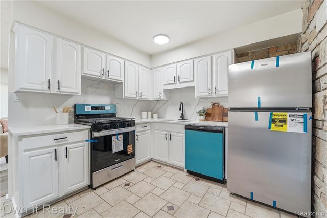 2956 James Road, Auburn Hills, MI 48326
