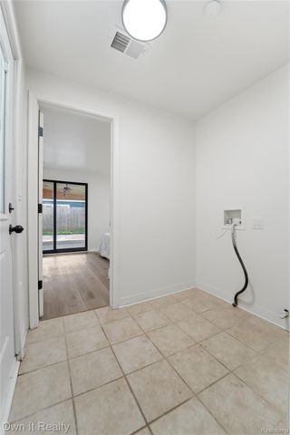 2956 James Road, Auburn Hills, MI 48326