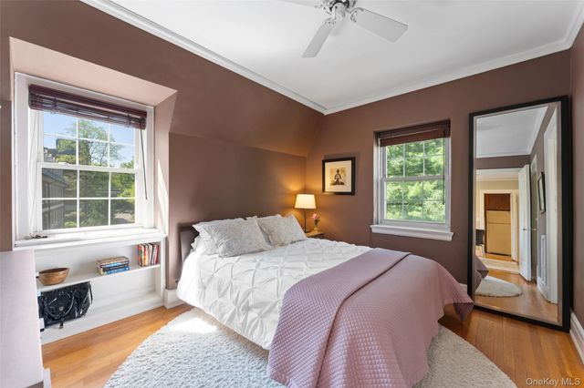 2 Alden Place 4D, Bronxville, NY 10708