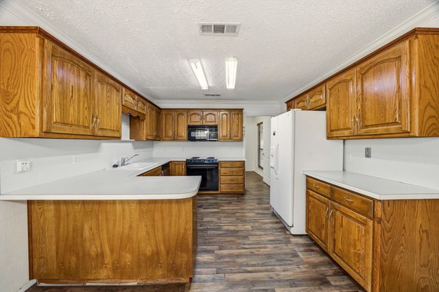 301 E 2nd Street, Weatherford, TX 76086