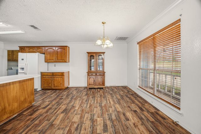 301 E 2nd Street, Weatherford, TX 76086