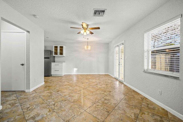 1306 NE 14th Avenue 1, Fort Lauderdale, FL 33304