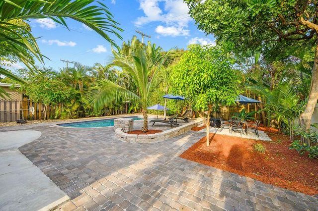 1306 NE 14th Avenue 1, Fort Lauderdale, FL 33304