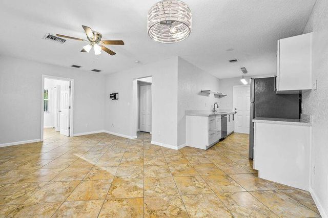 1306 NE 14th Avenue 1, Fort Lauderdale, FL 33304
