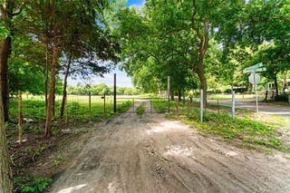 1213 S Houston School Road, Lancaster, TX 75146