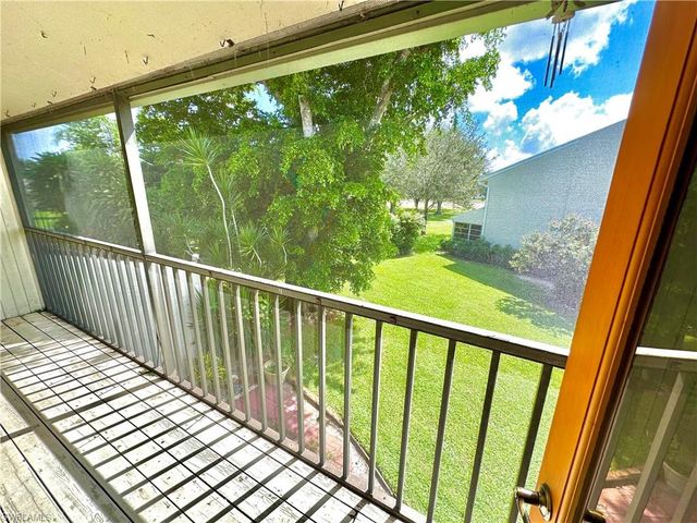 416 Bristle Cone LN 9, Naples, FL 34113