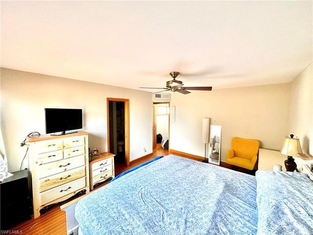416 Bristle Cone LN 9, Naples, FL 34113