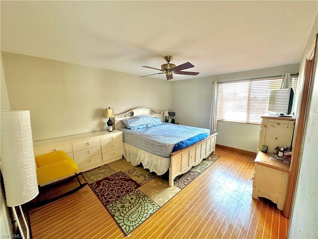 416 Bristle Cone LN 9, Naples, FL 34113