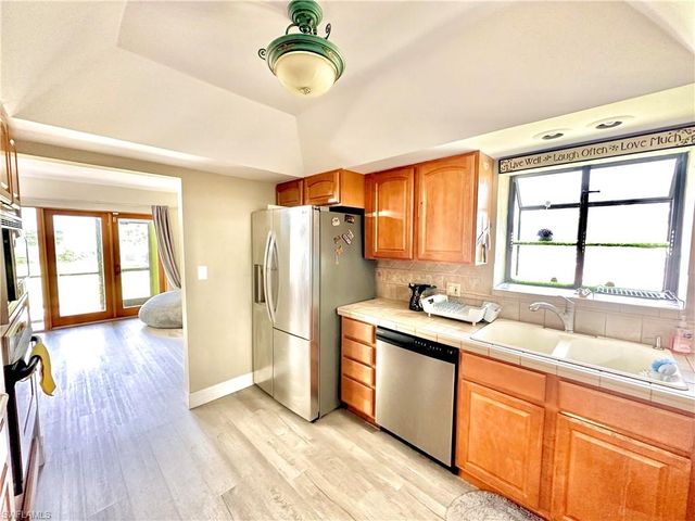 416 Bristle Cone LN 9, Naples, FL 34113