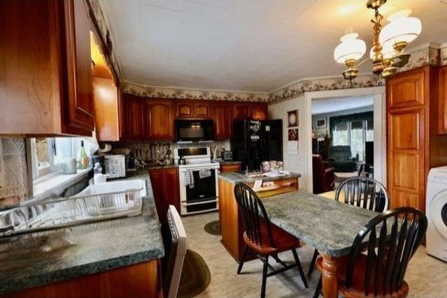 33 Grand Avenue, Swanton, VT 05488