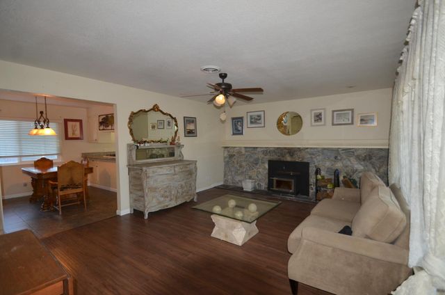 232 Oak Ave, Galt, CA 95632