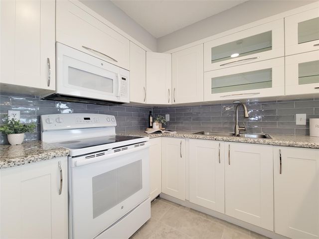 13014 Leader Street 928, Houston, TX 77072